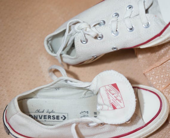 Vintage Converse Canvas Sneakers Low Top 90s Chuck Taylor 70 Lace up Athletic Shoes Converse All Star Unisex Mens Size 4 Womens Size 6 Etsy