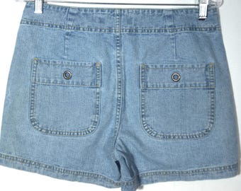 Vintage Tommy Hilfiger Shorts, Board Short Cut - Size 6 (31" Waist)