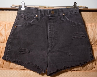 Vintage Wrangler Jean Shorts: Black Wash Distressed Cutoffs - VTG Size 7