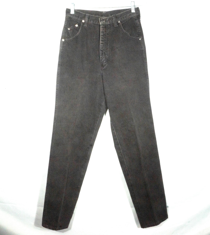**PLEASE NOTE** The interior camera lens had spots: There are no distinct spots stains on these pants.**