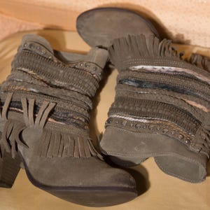Naughty monkey fringe boots deals