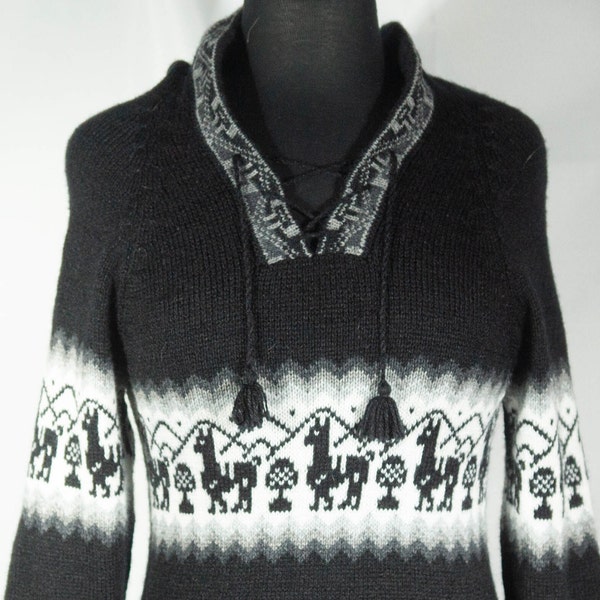 Vintage Peruvian Sweater Soft Wool Blend Hoodie Pullover Fringe Llama Andes Design - Size S / M