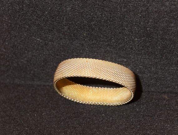 Vintage Bangle Woven Gold Tone Metal Bracelet Cos… - image 4
