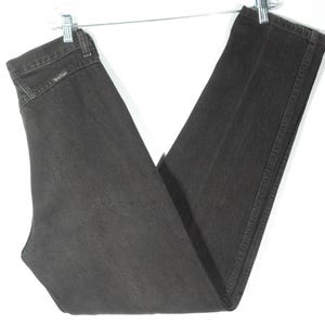 **PLEASE NOTE** The interior camera lens had spots: There are no distinct spots stains on these pants.**