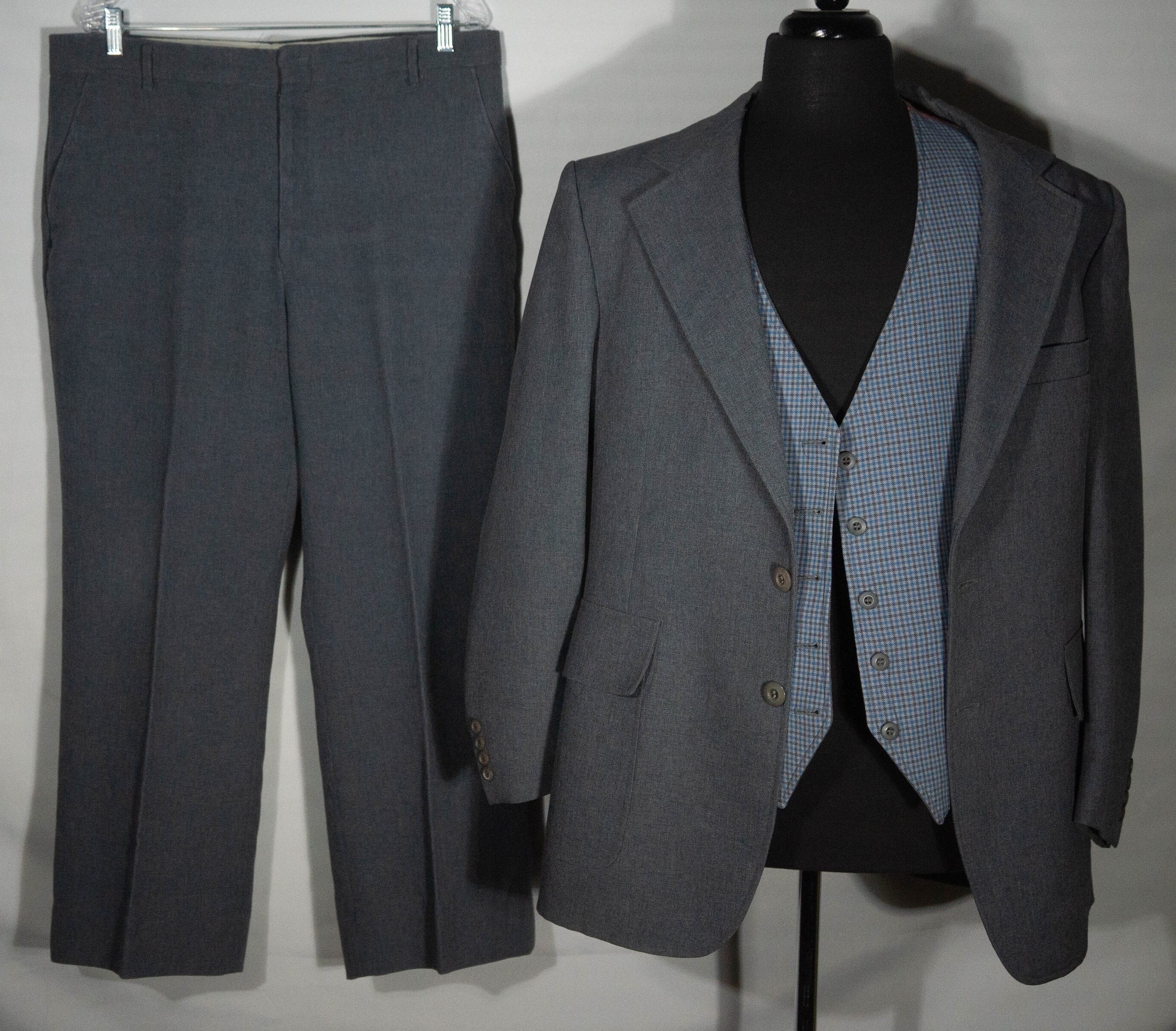 70s Mens Clothing Three Piece Suit, 70s Mens Suit, Hipster Suit Men,  Pinstriped Suit, Two Buttons, Beallpark Imperial 3 Piece Suit, 42R -   Norway