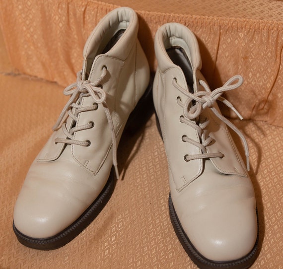 Vintage Boots 90s Ivory Leather Lace up Ankle Boots Size 7 1 2 Etsy Canada