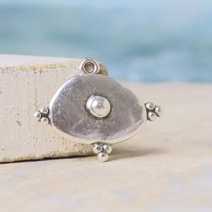 2 Ethnic Eye Pendant-Ancient Style Charm -Silver antique-Necklaces Components-Zamak-Made in EUROPE-022-Qty 2