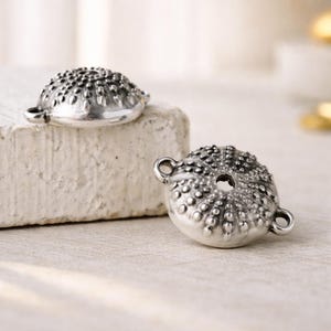 ウニリンクコネクタチャーム - 2つの穴付きウニ - ウニブレスレットコネクタ - イヤリング作り - 色を選択 - 数量 1