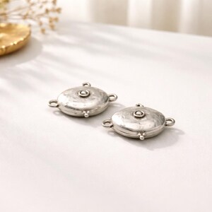 Sterling Silver Plated Magnetic Clasp - Ancient Style, 22mm image 4