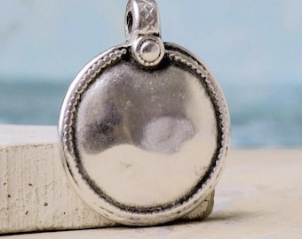 Sterling Silver Plated Disc Pendant, Antique Silver Medallion, 4mm Hole