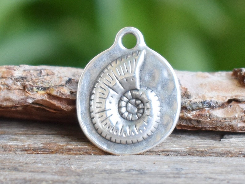 Double sided shell pendant-21mm-Sterling silver palted-Qty 1