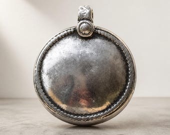 Sterling Silver Plated Disc Pendant, Antique Silver Medallion, 4mm Hole