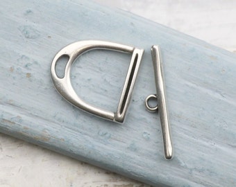 Stirrup Toggle clasp-Jewelry findings-Metal components-Sterling silver plated-Qty 1 SET