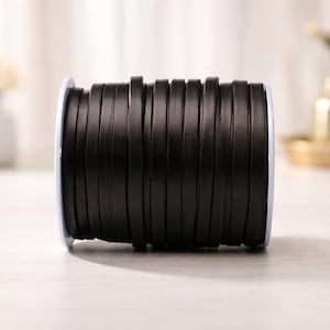 5 mm platt lädersnöre - Äkta spanskt läder (1 meter)