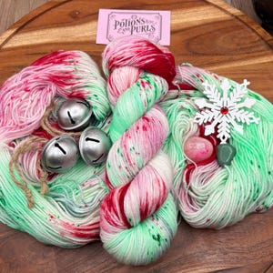 Pink Peppermint-hand dyed yarn-superwash merino-nylon-pink-mint green-speckled-sock-dk-worsted-Christmas-knitting-crochet-wool-gift