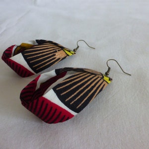 Yalinga drop Wax earrings image 3