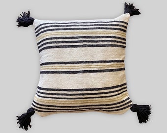 Handwoven Textured wool pillow cover, home decor, Mexican organic wool, gift, pillows