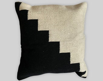 Handwoven Textured wool pillow cover, home decor, Oaxacan wool, gift, pillows