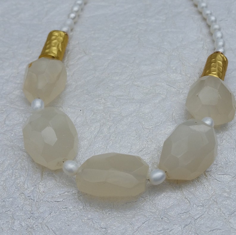 White Onyx and Pearls Chunky Short Necklace-Wedding Necklace-Statement Necklace-Gemstone Jewelry-African Jewelry-Women Necklace-Gift for Her