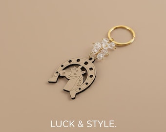 Llavero de herradura de la suerte con dije de cabeza de caballo – Regalo ecuestre, amuleto de buena suerte
