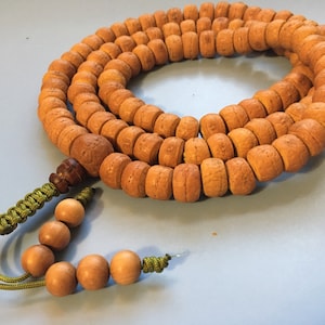Bodhi Seed Mala Disk shape Necklace Light shade handmade with adjustable knot and Sandalwood end beads