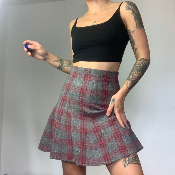 plaid skirt 90s