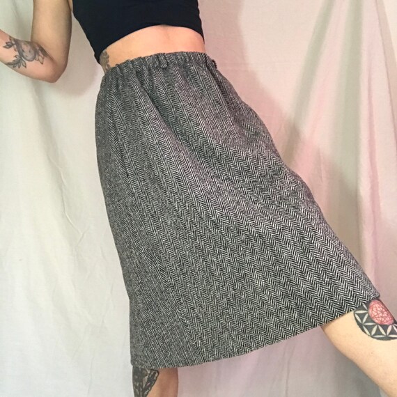 Vintage Wool Skirt Women’s Size 12 Chevron Stripes