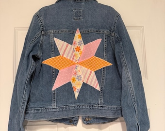 Upcycled denim jean jacket quilted patchwork star applique girls size medium