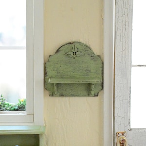 Miniaturhaus Regal, Puppenhaus Regal, Puppenhaus Dekor, Shabby Chic Regal, alles handgefertigt