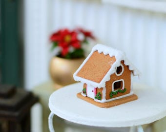Miniature Gingerbread House, Miniature Christmas Decorations, Christmas Miniatures, Dollhouse Accessories, Dollhouse Decor