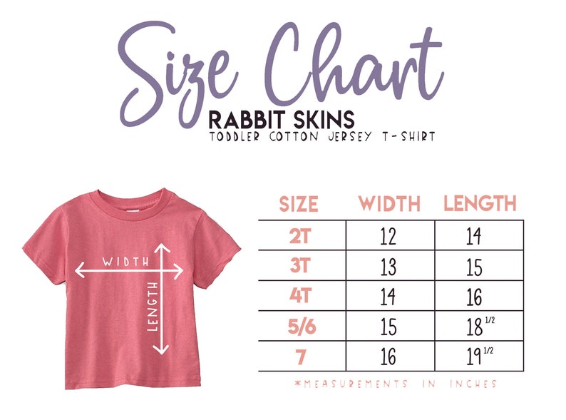 Op de afbeelding: Maattabel voor katoenen jersey t-shirts voor peuters van Rabbit Skins. De tabel toont maten 2T tot en met 7 met de bijbehorende breedte- en lengtemaat in inches.