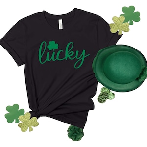 St Patrick&#39;s Day LUCKY Shirt, Women Saint Patty&#39;s Day T-Shirt, Cute St Paddys Day Tee, St Patricks Day Shirt four leaf clover shirt green