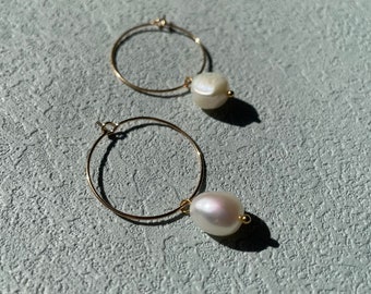 Pearl Earrings, Minimalist, Weightless, Freshwater Pearl push dangle earrings, Handmade, Simple, Petit, Gift for Her
