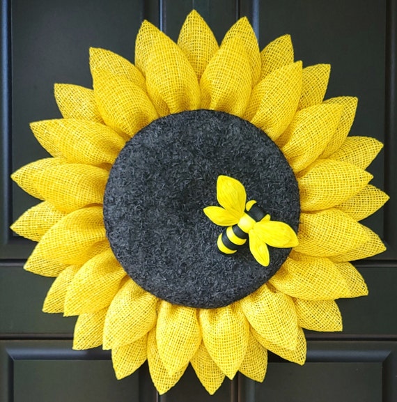 Yellow Sunflower Wreath, Burlap Sunflower Wreath, Outdoor Fall Sunflower Wreath For Front Door or Porch, Sunflower Home Decor, Bee Wreath,