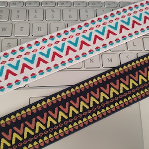 1,5 Zoll elastisches 38MM Jacquard-Gummiband ， Bekleidungszubehör -1 Yard