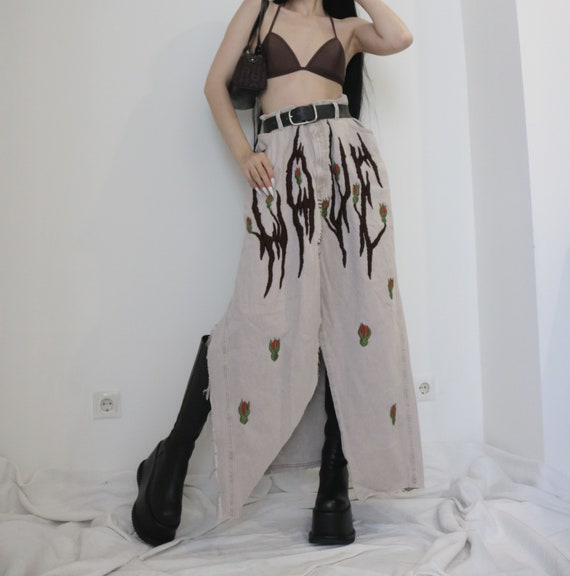 Beige embroidered skirt hotsell