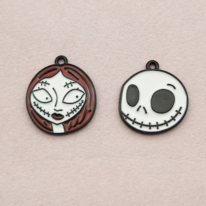 10 sztuk emaliowanych zawieszek z czaszką halloweenową, bransoletka z zawieszkami, naszyjnik z zawieszkami, akcesoria do kolczyków, biżuteria DIY, stop metalu, powłoka czarna