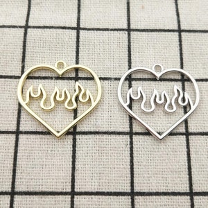 10pcs heart charm earring pendant bracelet charm necklace charm jewelry accessories diy finding 28x29mm