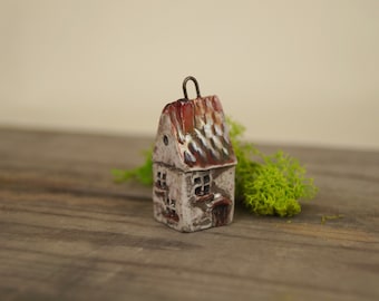 Winziges Haus. Miniatur / Einzigartige Keramik Skulptur / Geschenk für sie / handgemachtes Geschenk / Anhänger