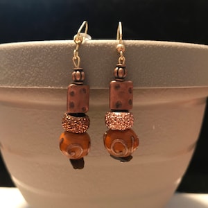 Brown and bronze earrings (brown swirl earrings)(brown sparkling earrings)