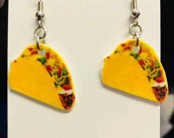 Taco Earrings (junk food earrings , food earrings , food jewelry, Mexican food earrings, novelty earrings)