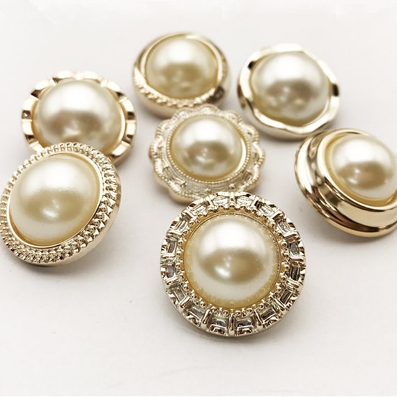 Pearl Buttons with stone - 21 mm - 4 pcs from Go Handmade