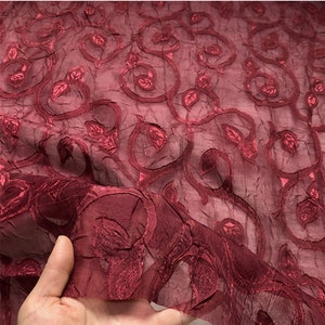 Tejido de tejido jacquard vino-rojo, tela de vestido de verano retro, diseño de tela-medio patio