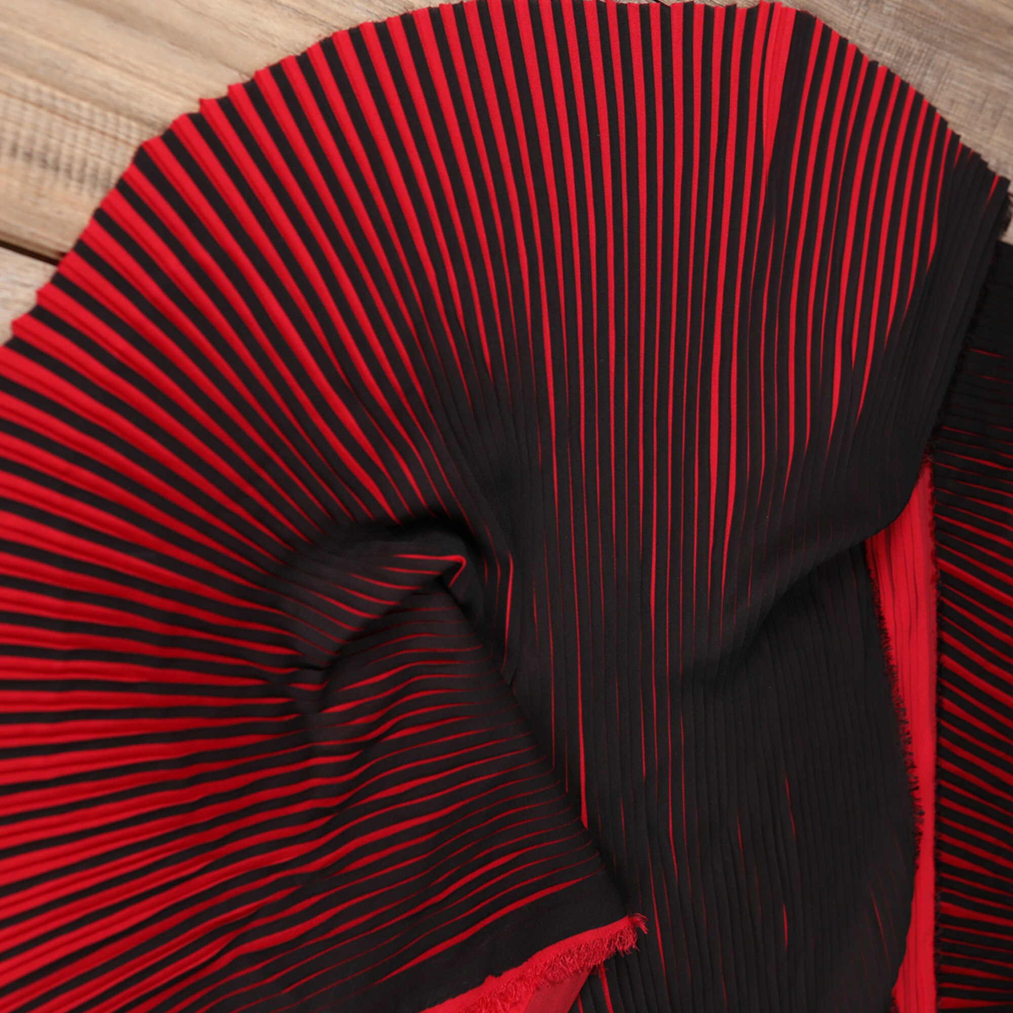 Red/black Stripe Pleated Fabricwrinkle Chiffon Fabricsew for Etsy