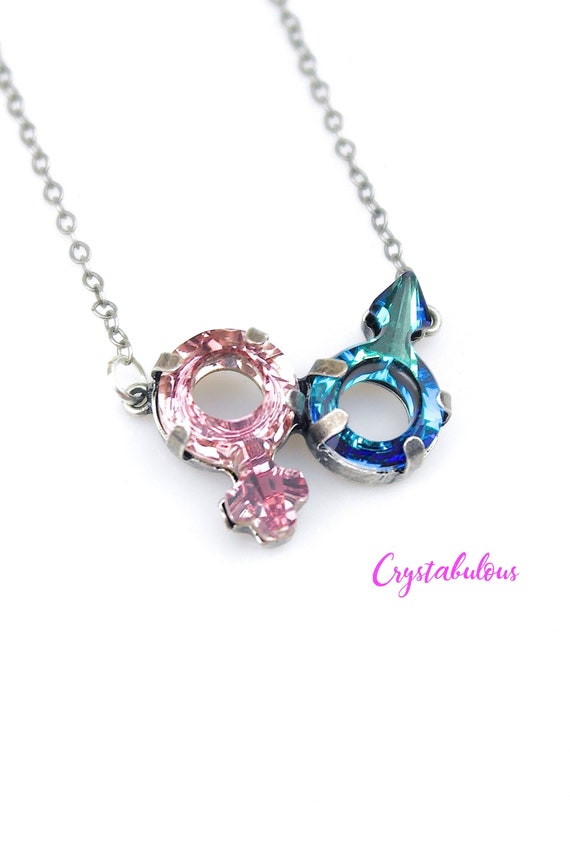 クリスタルジェンダーシンボルペンダントネックレス：オーストリア産