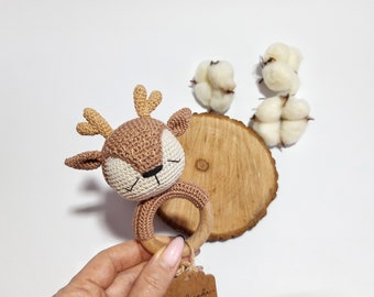 Baby rattle Crochet deer Wooden baby rattle Soft rattles Crochet rattle New parent gift New mom gift New baby gift basket Postpartum gift
