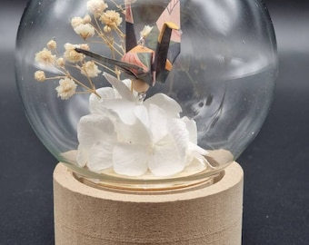 Mini globe et fleurs séchées