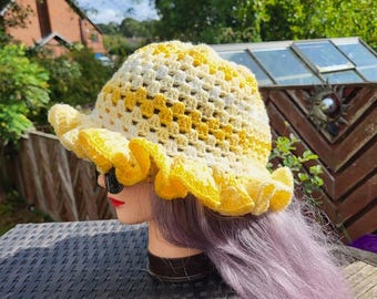 Crochet Ruffle Bucket Hat: Retro Style, Yellow & White, Hand-Knitted