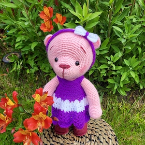 Osito de peluche rosa de crochet, muñeco amgurumi de crochet hecho a mano, osito de peluche suave con vestido, regalo para baby shower