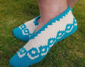 Hand Crochet Wool Men's Slippers: Warm Bed Socks, Size 10
